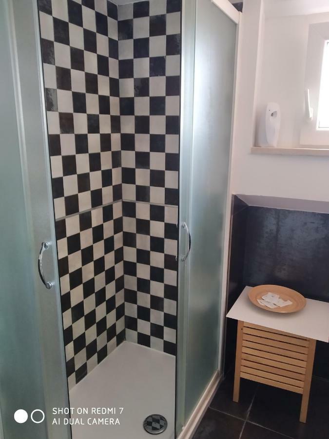 B&B Residenza Leonardo Falconara Marittima Exteriör bild
